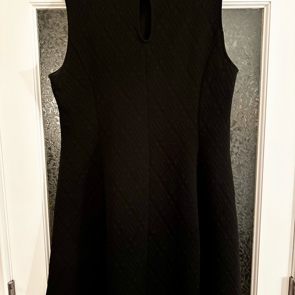 Fit & Flare Dress with Quilted Jacquard Pattern - Picture 2 of 4